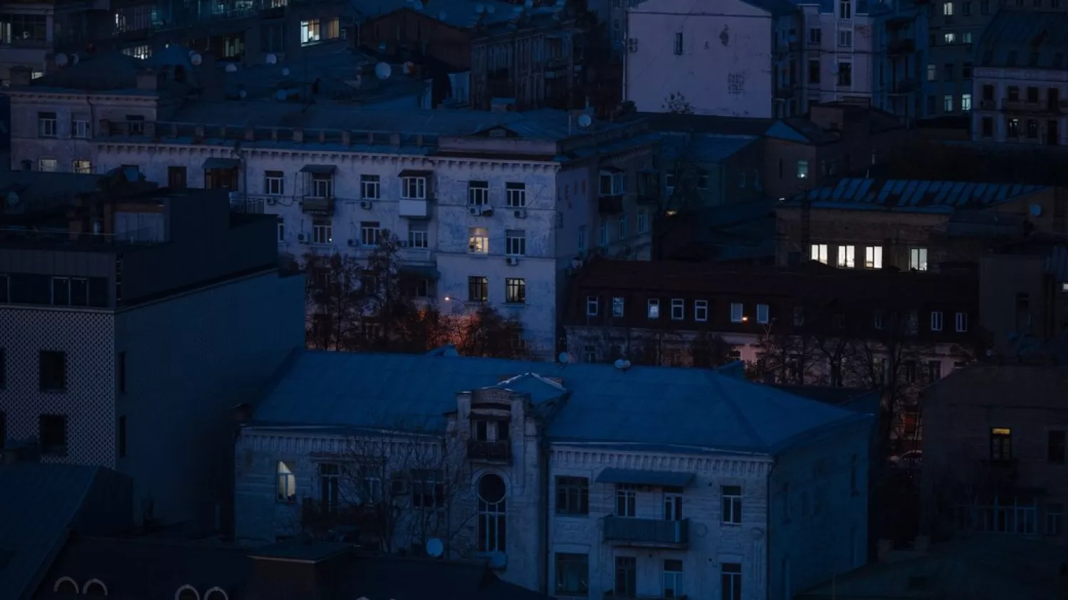 Уряд пообіцяв не вимикати світло в будинках з електричним опаленням. Фото: УНІАН, В'ячеслав Ратинський