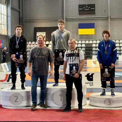 Спортсмени Миколаївщини здобули шість нагород на Всеукраїнському турнірі з греко-римської боротьби. Фото: Миколаївська ОВА