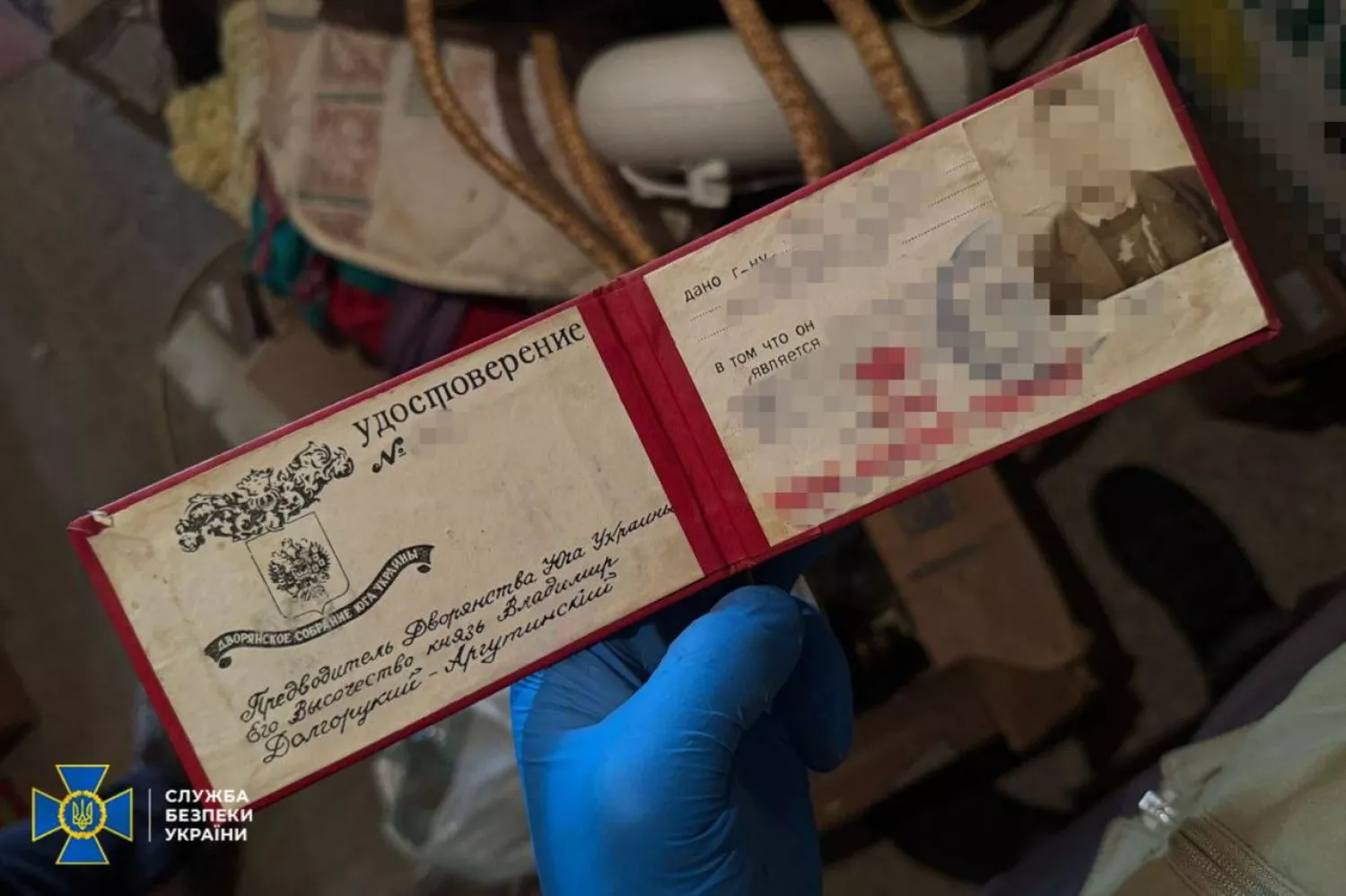 На Одещині затримали експравоохоронця, якого підозрюють у підготовці схронів із вибухівкою. Фото: СБУ