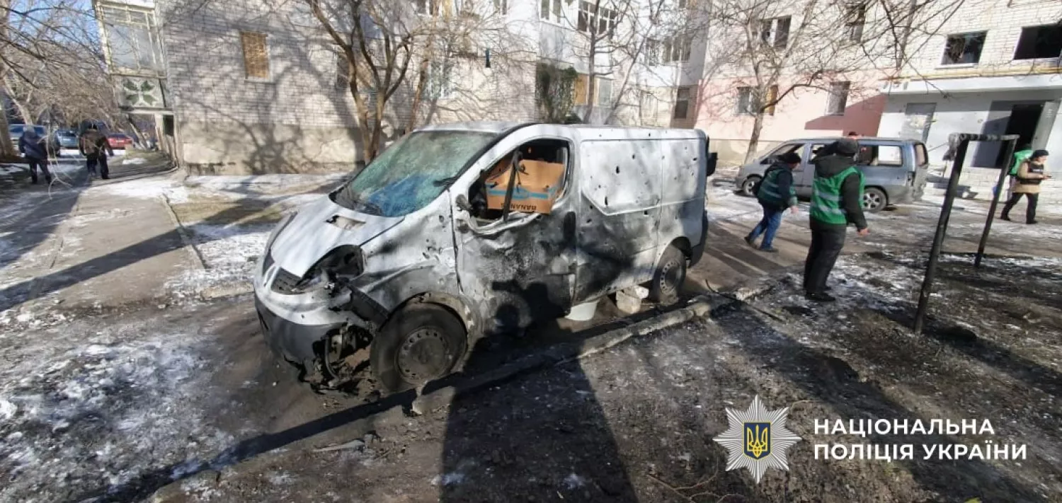 Наслідки обстрілу Херсонщини. Фото: поліція Херсонської області