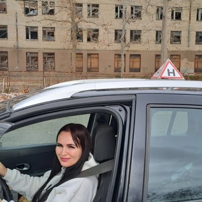 Жінки з Миколаївщини проходять безкоштовні курси водіння. Фото: NikVesti надала ГО «Десяте квітня»