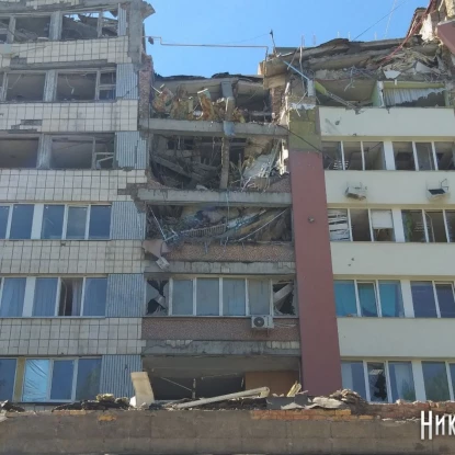 Зруйнована будівля готелю «Миколаїв», 14 липня 2022 рік, фото: «МикВісті»