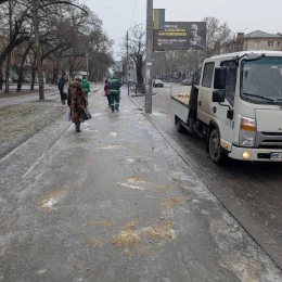 Посипані пішохідні ділянки. Фото: Ганна Ременнікова
