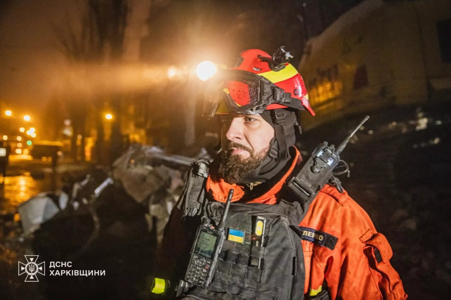 З-під завалів багатоповерхівки у Харкові дістали тіла жінки та дитини. Фото: ДСНС