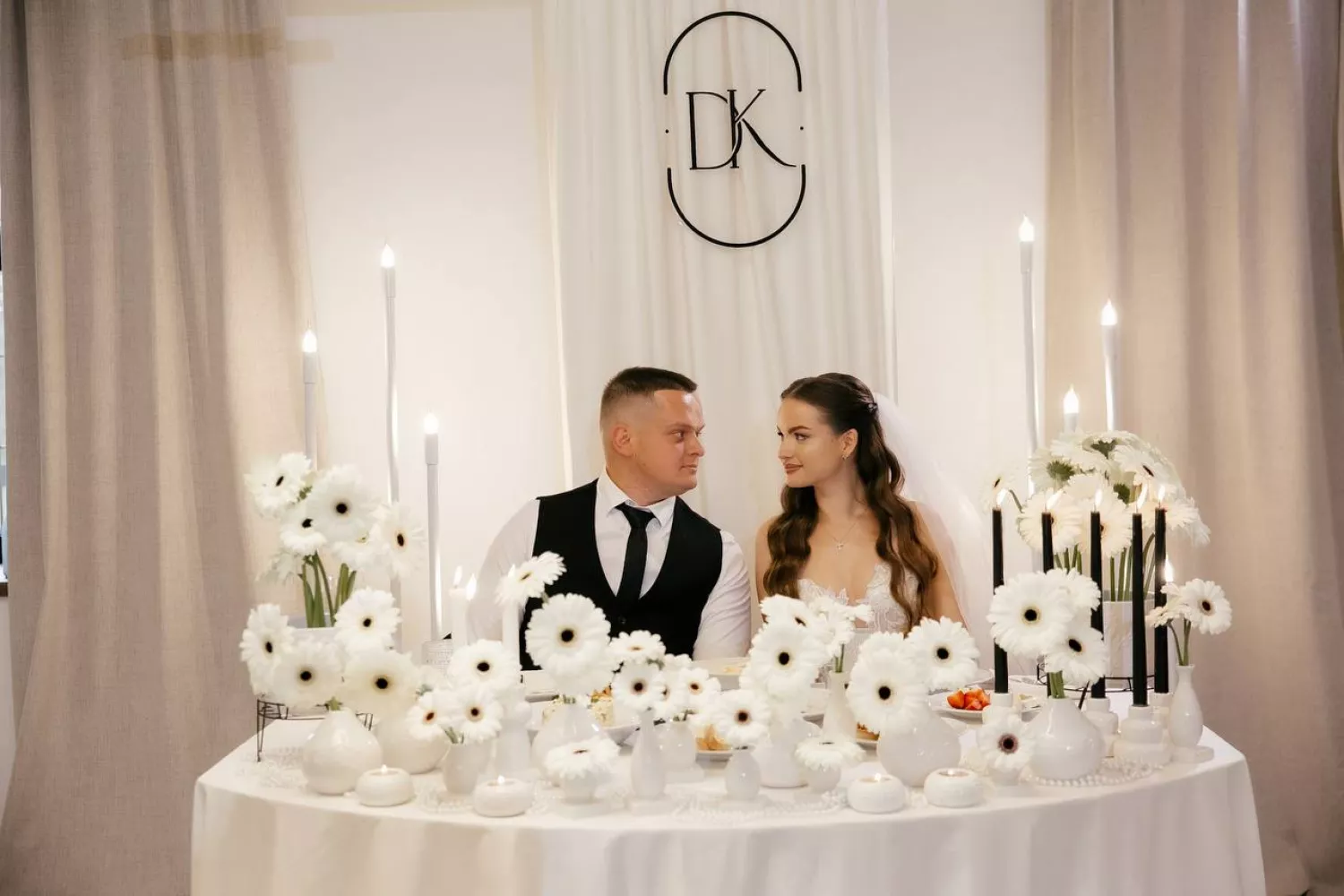 Українці зможуть одружитися в Дії у День закоханих. Ілюстративне фото: Events by Dobritsa