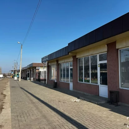 Торгівельні павільйони на вулиці 8 Повздовжній, 2в. Фото: НикВести