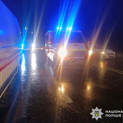 У Миколаєві зіткнулися два авто на Троїцькій: водії в лікарні. Фото: поліція