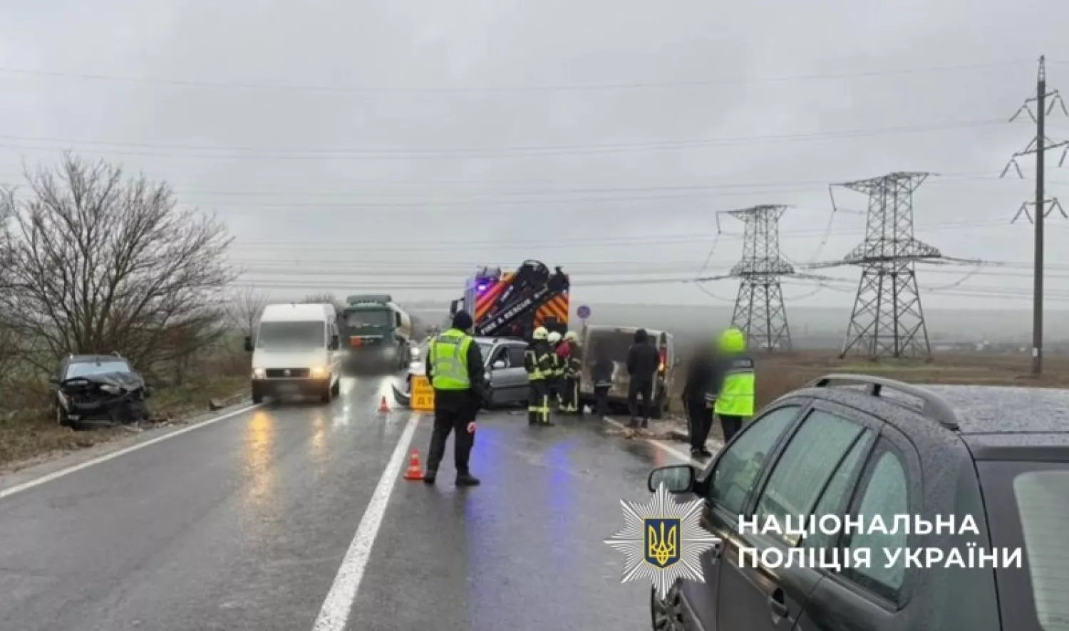 На міжнародній трасі Одеса &ndash; Рені сталася смертельна аварія. Фото: Нацполіція