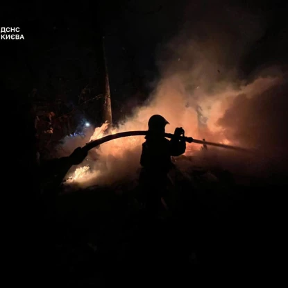 Наслідки обстрілу Києва 9 січня. Фото: ДСНС Києва