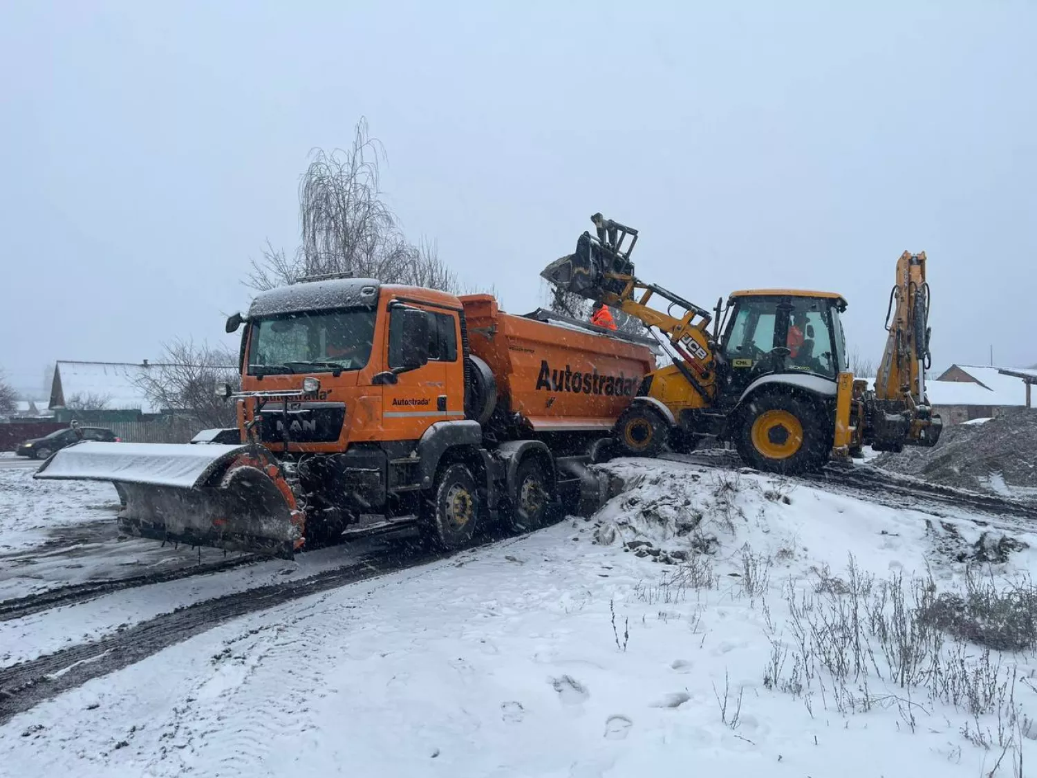 У Мінвідновлення назвали найскладніші ділянки доріг. Фото: Олексій Кулеба