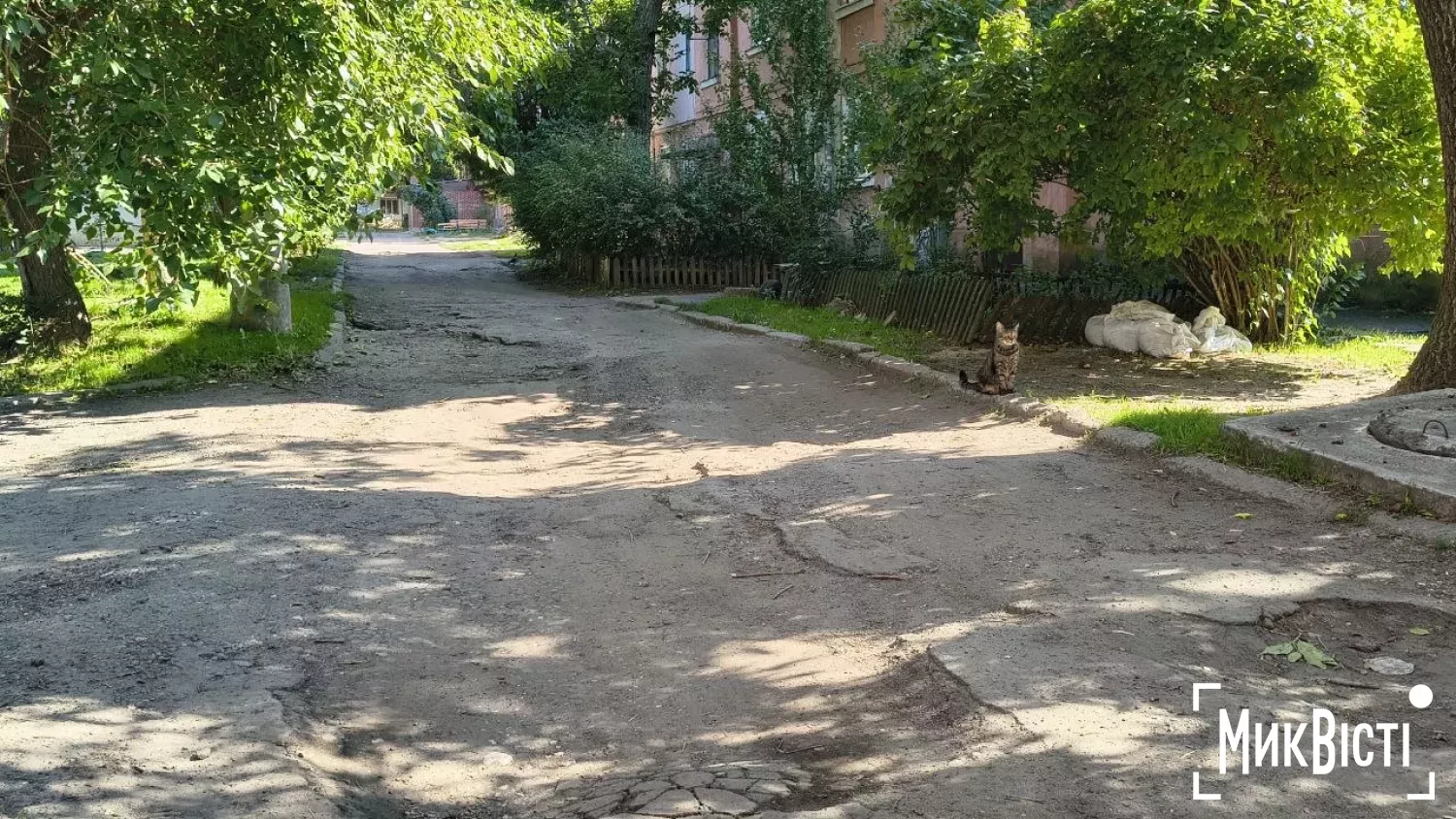 Внутрішньоквартальний проїзд по вул. Південній, 72-76. Фото: МикВісті