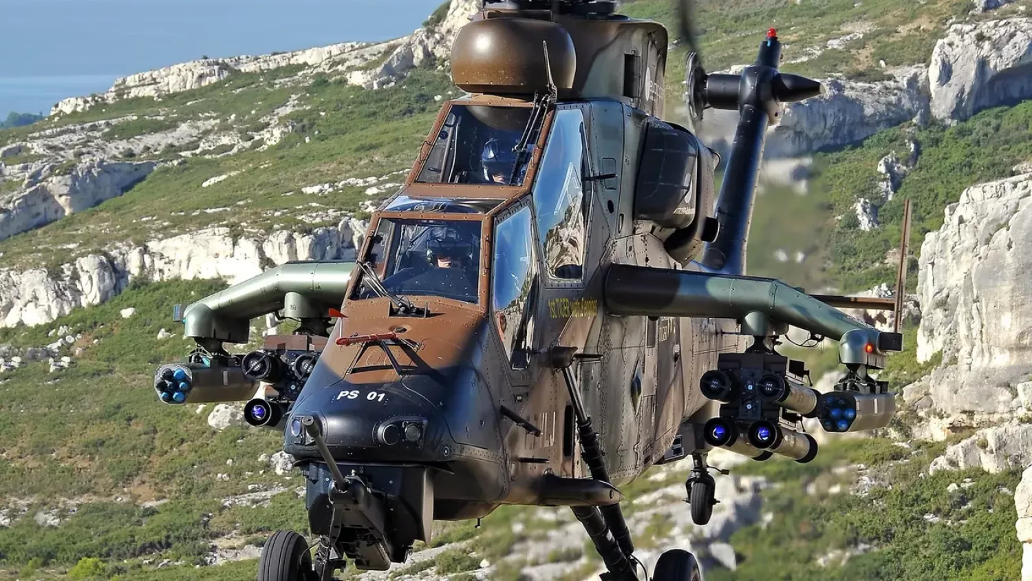 Військовий ударний гелікоптер Eurocopter Tiger Airbus. Фото AIRBUS HELICOPTERS
