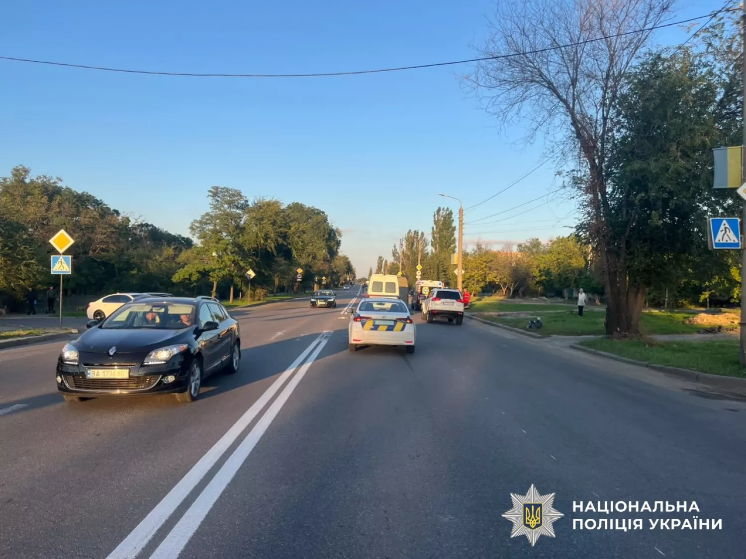 Мікроавтобус збив 62-річну жінку в Миколаєві. Фото: Нацполіція