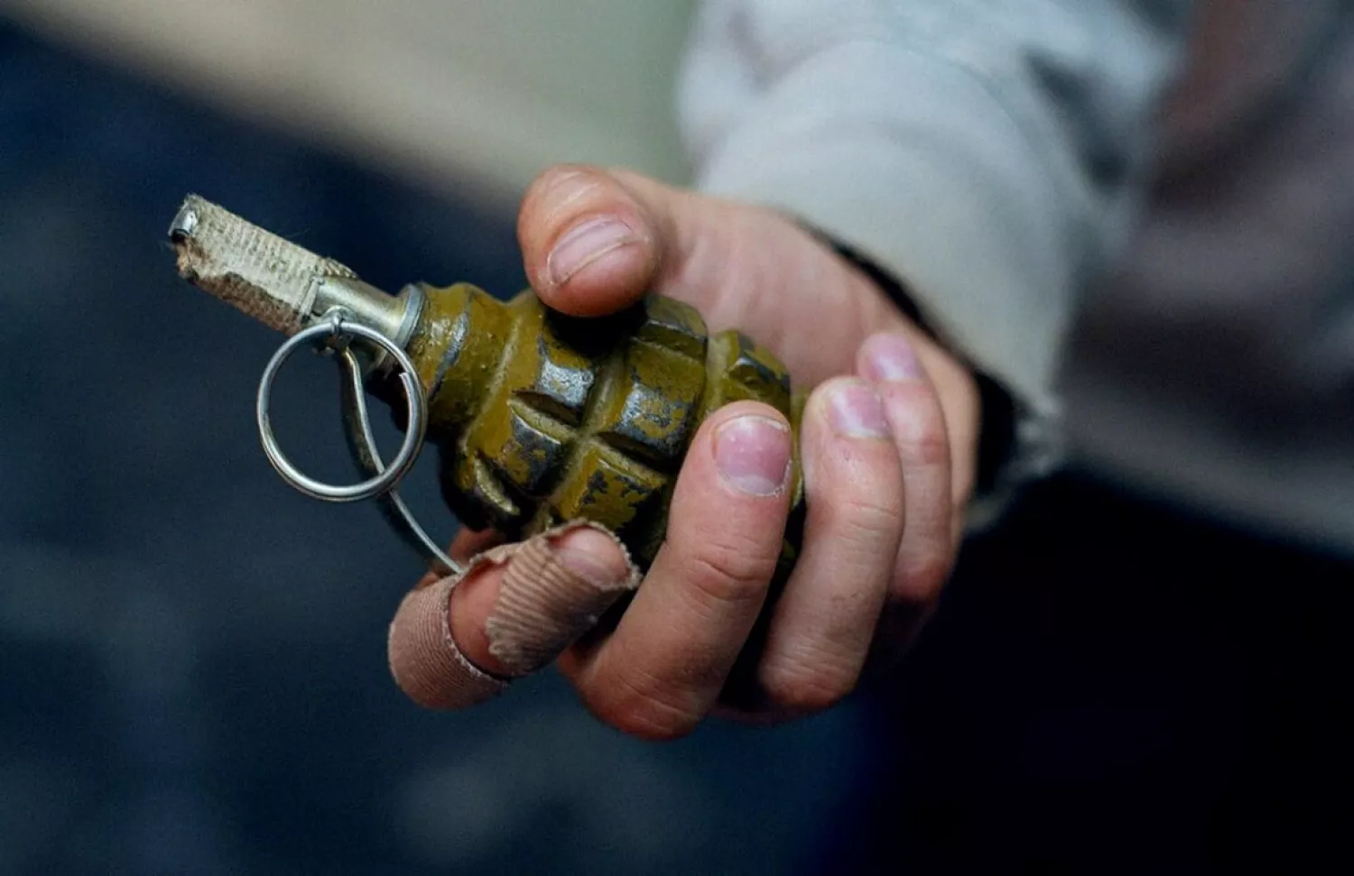 У Кропивницькому чоловік кинув гранати у поліцію та відкрив вогонь. Ілюстративне фото: Getty Images