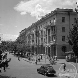 Миколаїв у 1957 році. Фото з фондів Центрального державного аудіовізуального та електронного архіву