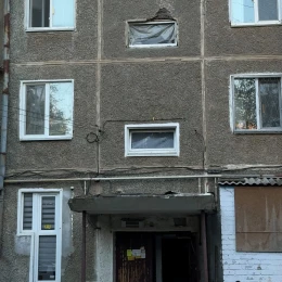Жителі будинку по вул. Театральній, 51 не бачать результатів обслуговування. Фото: МикВісті