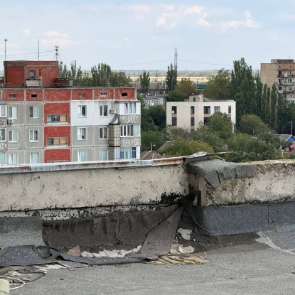 Покрівля та ліфтова у будинку по вул. Квітневій. Фото з архіву миколаївця Максима