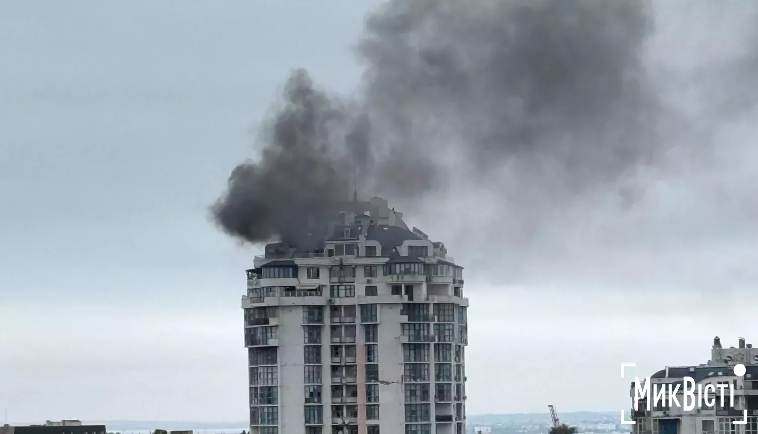 Росіяни атакували Одесу, пошкоджено житловий будинок. Фото: МикВісті