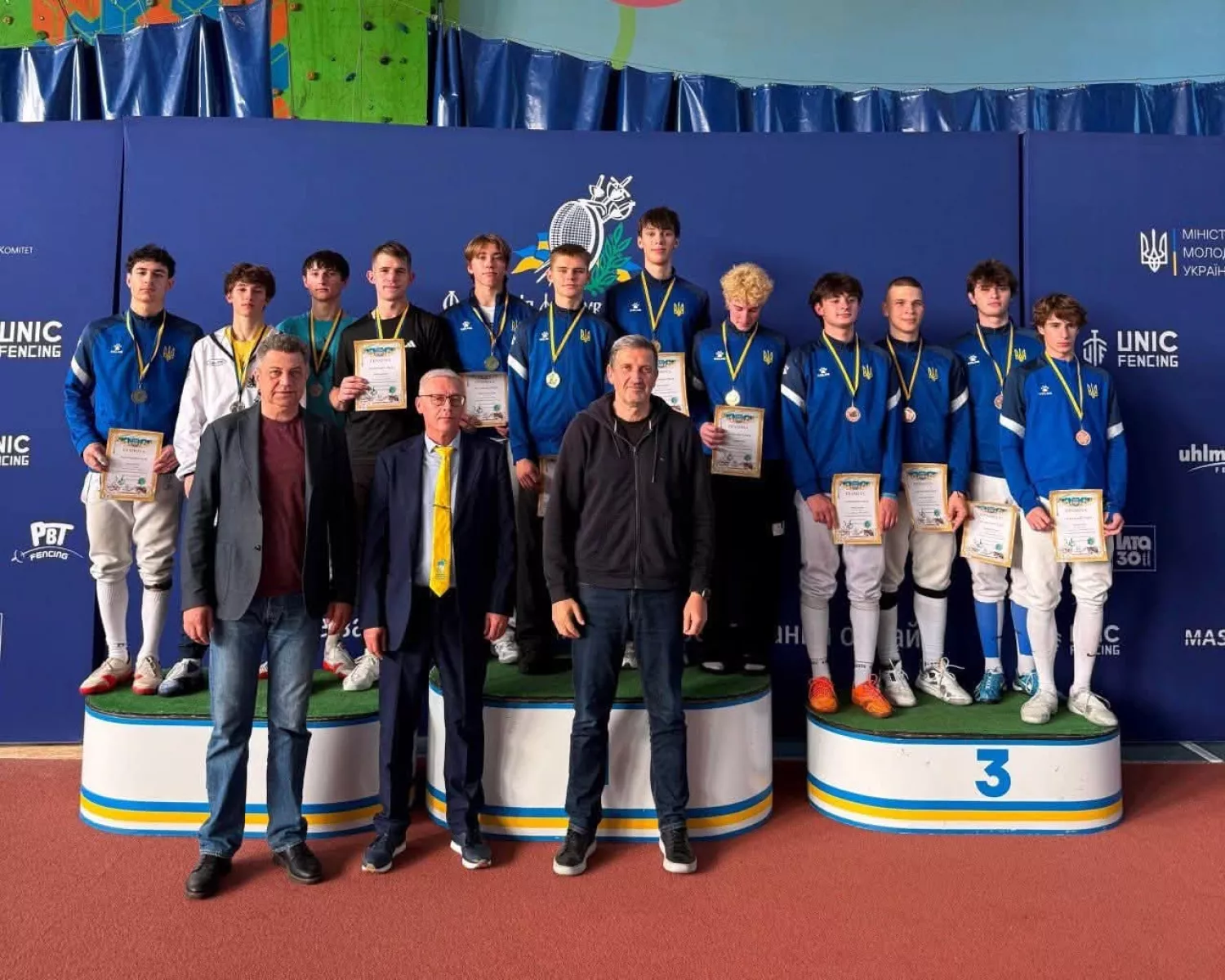 Фехтувальники з Миколаєва здобули дві медалі чемпіонату України. Фото: Управління фізичної культури і спорту Миколаївської міської ради