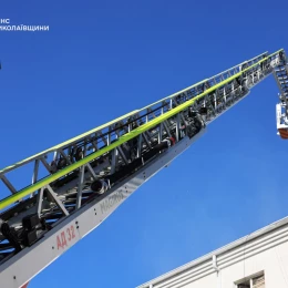 Наслідки удару БПЛА по Миколаєву. Фото ДСНС