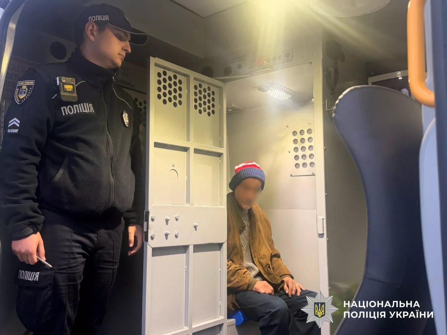 На Миколаївщині затримали підозрюваного у крадіжки та підпалі. Фото: Нацполіція