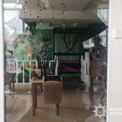 У Миколаєві чоловіка підозрюють у крадіжці з кафе та проникненні до приватного будинку. Фото: Нацполіція