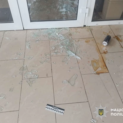 У Миколаєві чоловіка підозрюють у крадіжці з кафе та проникненні до приватного будинку. Фото: Нацполіція