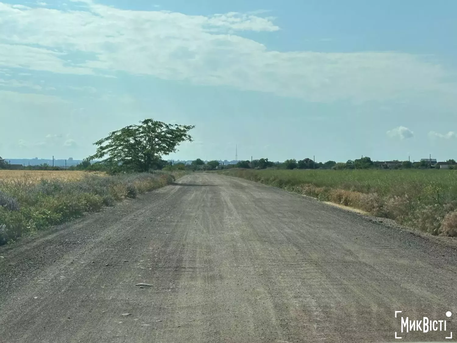 Ґрунтова дорога до Новоматвіївського кладовища. Архівне фото МикВісті
