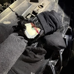 Прикордонники виявили 270 тис. доларів у авто. Фото ДПСУ