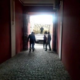 До Миколаївського обласного художнього музею імені Василя Верещагіна повернули картину художника Альфонса Жаби &laquo;На пожежу&raquo;. Фото: Facebook-сторінка музею