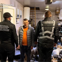 Слідчі дії у справі розкраданні військової техніки. Фото: ОГП