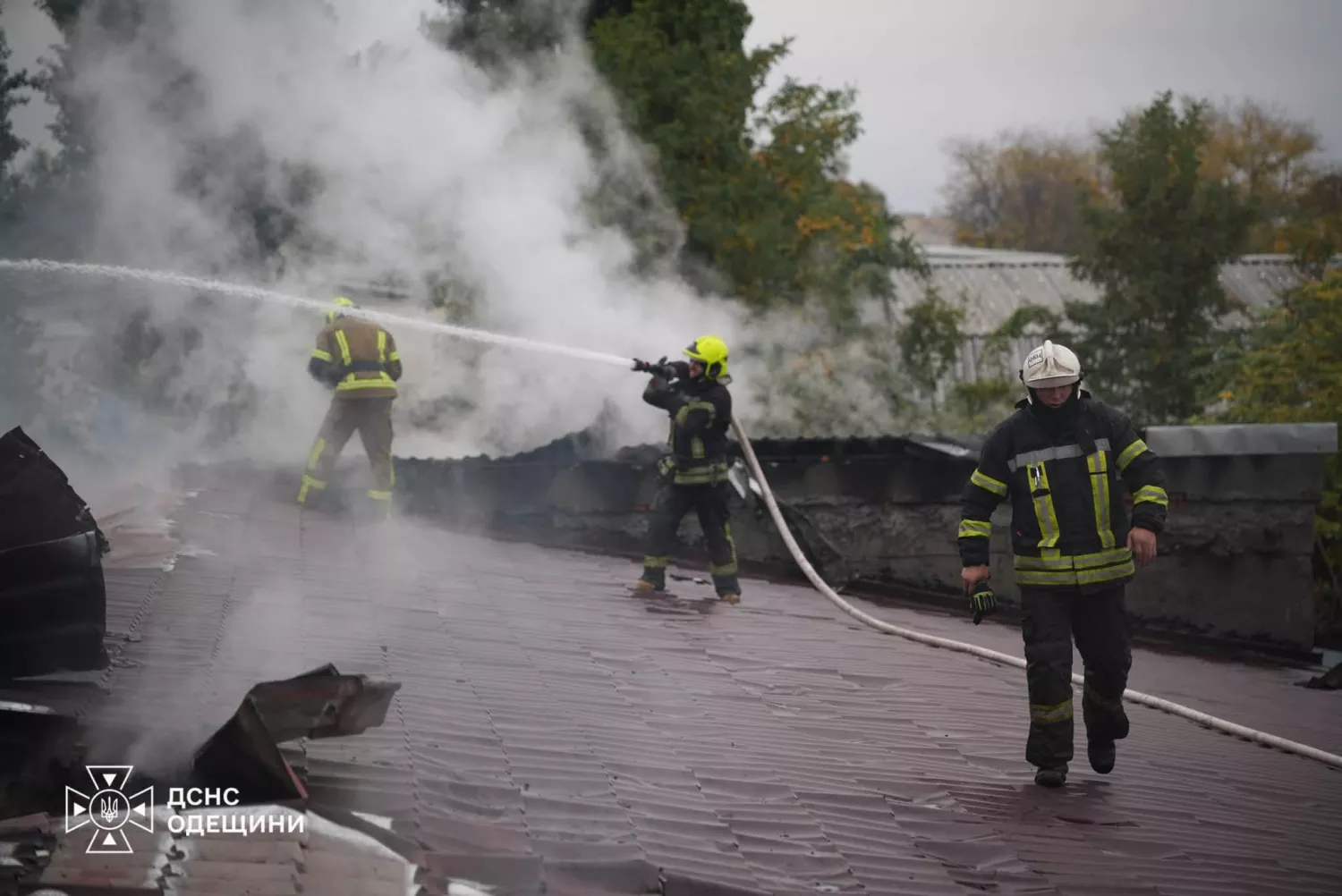 В Одесі під час пожежі меблевого складу загинули дві жінки. Фото: ДСНС