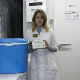 До лікарень Миколаївщини доставляють 1 450 доз вакцини проти ВПЛ. Фото: Обласний центр контролю та профілактики хвороб