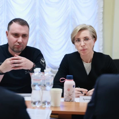 Нарада в Офісі президента щодо проблем ідентифікації загиблих. Фото: Офіс президента