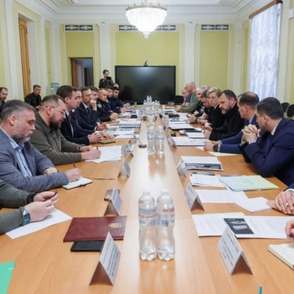 Нарада в Офісі президента щодо проблем ідентифікації загиблих. Фото: Офіс президента