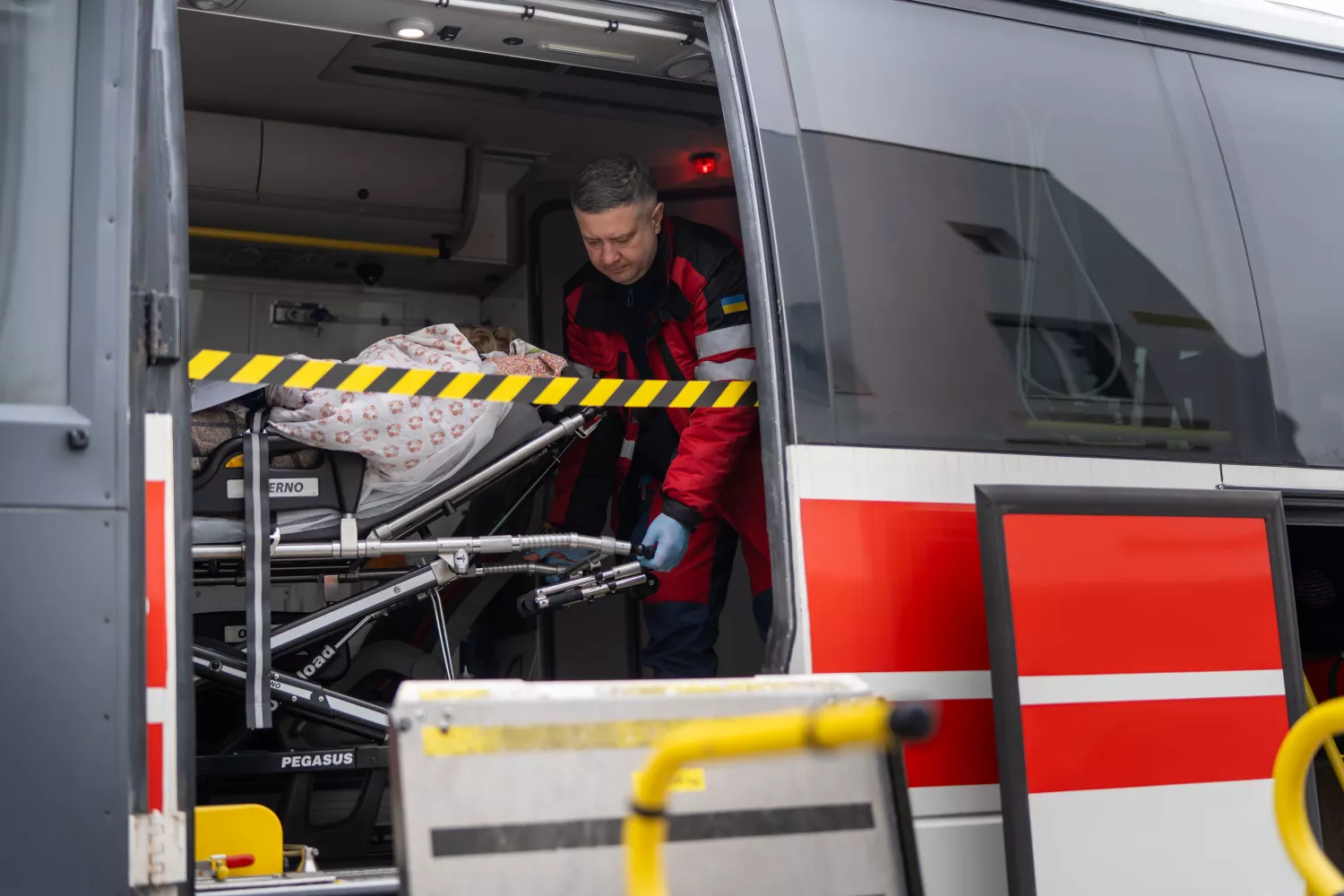У разі відсутності опалення у Миколаєві передбачили евакуацію людей з інвалідністю. Ілюстративне фото: thepharma.media