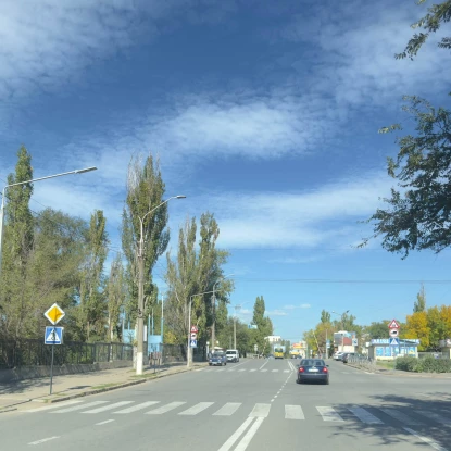 Організація руху біля залізничного переїзду на проспекті Богоявленському. Фото: КСМЕП
