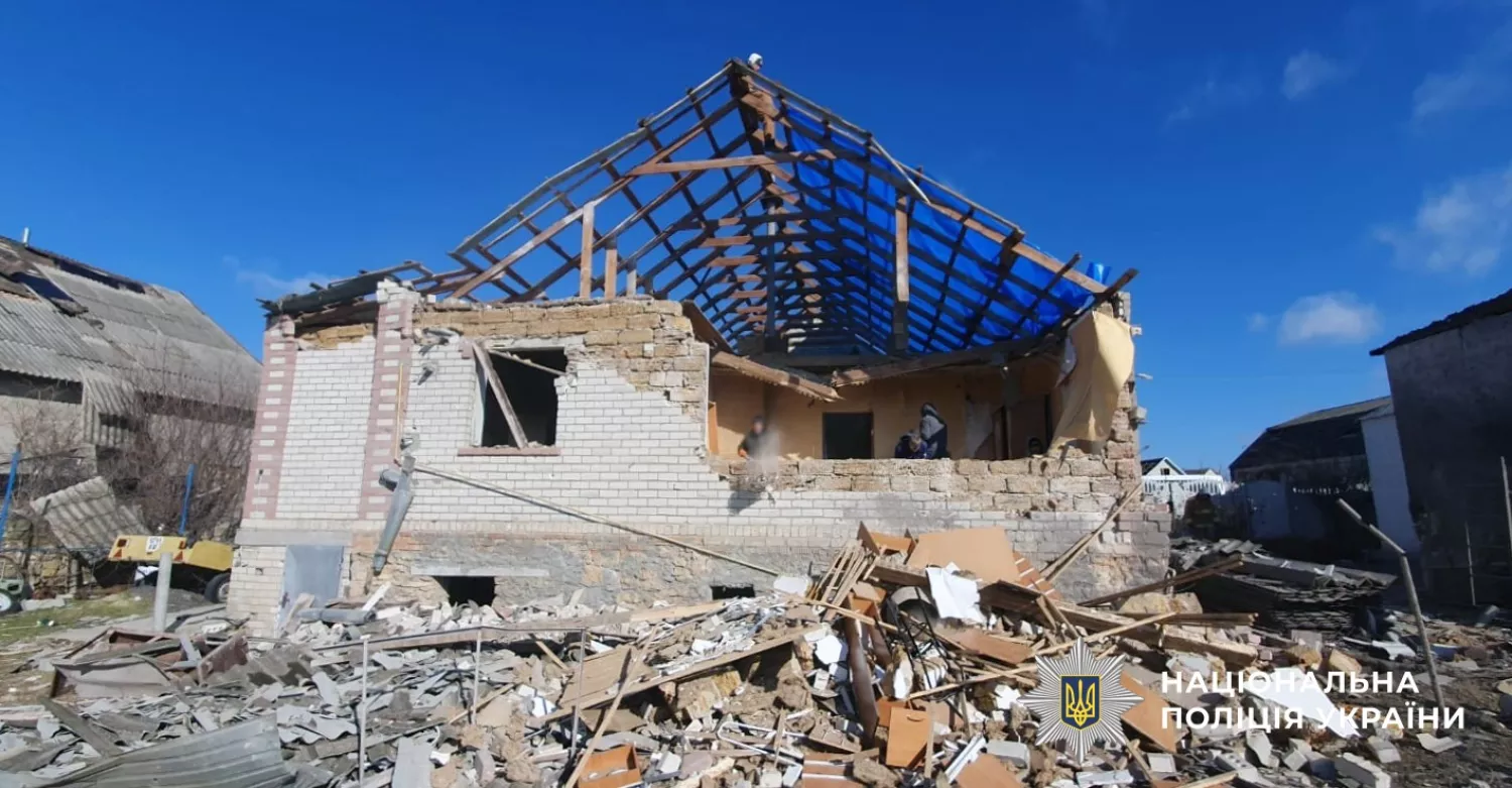 Наслідки обстрілу Херсонщини 8 лютого. Фото: Поліція Херсонської області