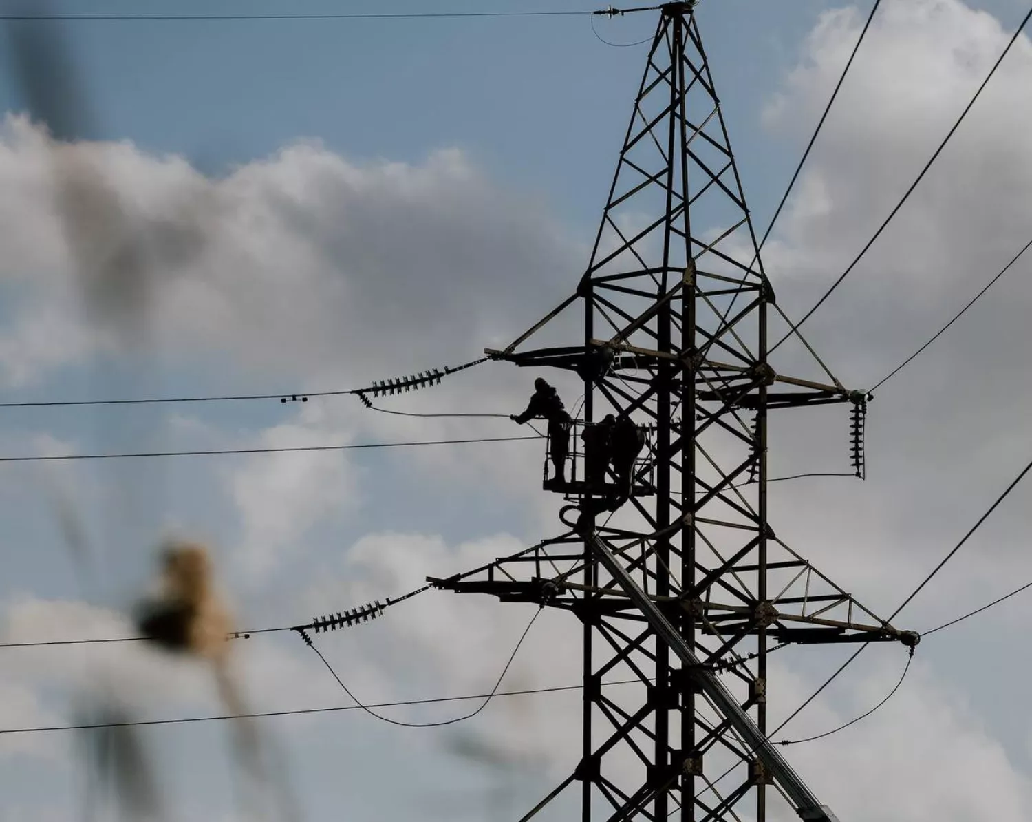 Молдова і Україна працюють в єдиній енергосистемі: чому аварія на лініях зачепила кілька країн. Фото: ДТЕК