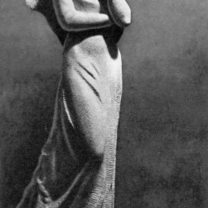 Г. Кальченко. Леся Українка. Мармур. 1970 р. Фото з книги-альбому &laquo;Леся Українка&raquo; (видавництво &laquo;Радянська школа&raquo;, Київ, 1979 рік)