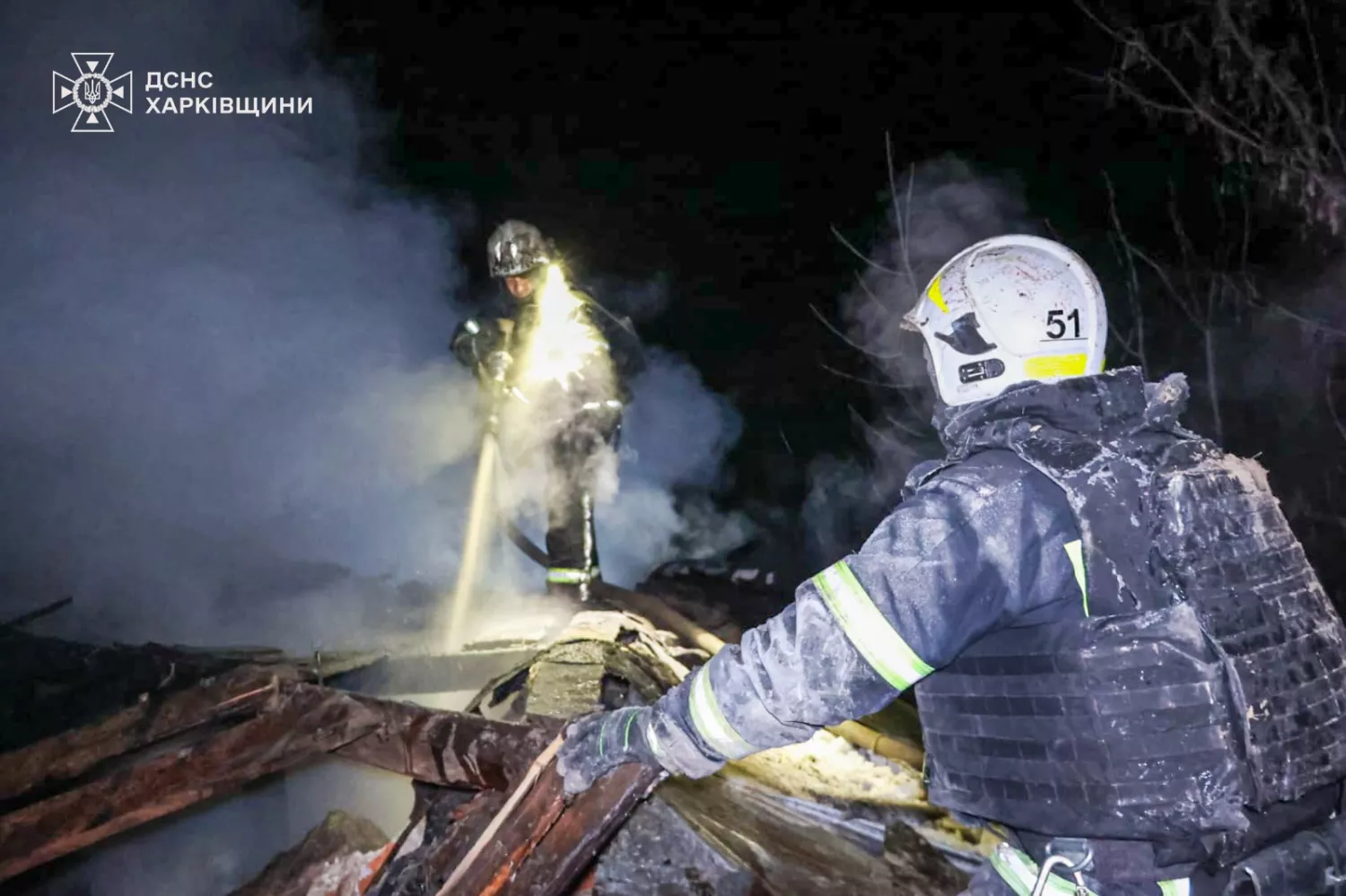 Наслідки російського обстрілу в Богодухові, що на Харківщині. Фото: ДСНС