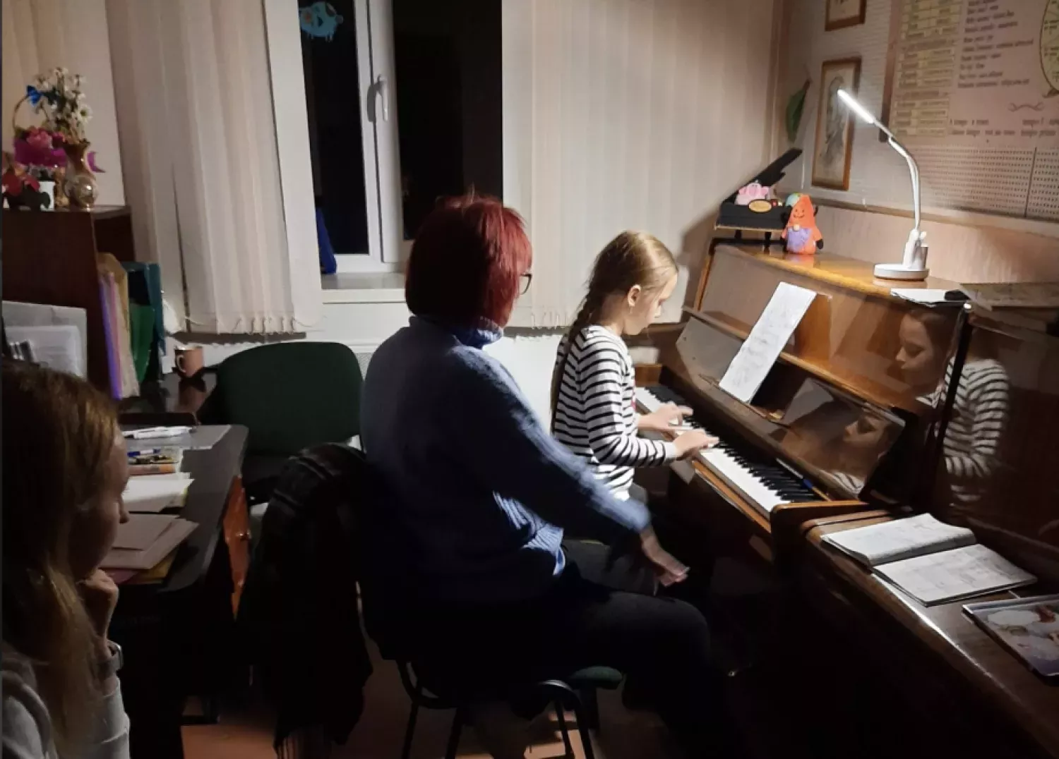 Заняття у музичній школі №5 Миколаєва. Фото: Лариса Столярова