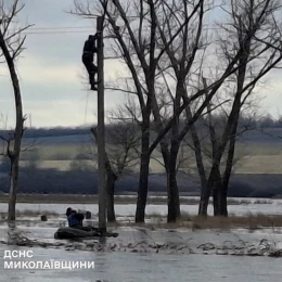 На Миколаївщині рятувальники продовжують ліквідовувати наслідки підтоплень після негоди. Фото: ДСНС Миколаївської області