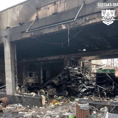 Наслідки нічної атаки по Одесі 17 лютого 2026 року. Фото: Одеська ОВА