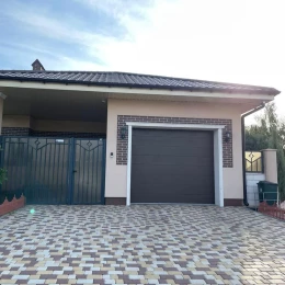 Незаконно набуте майно. Фото: ДБР