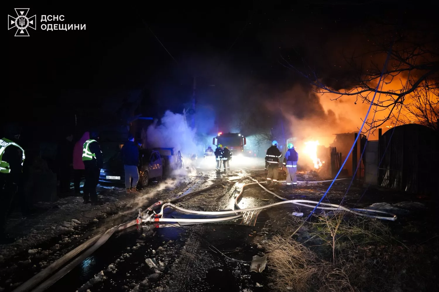 Наслідки обстрілу Одеси 21 лютого. Фото: ДСНС