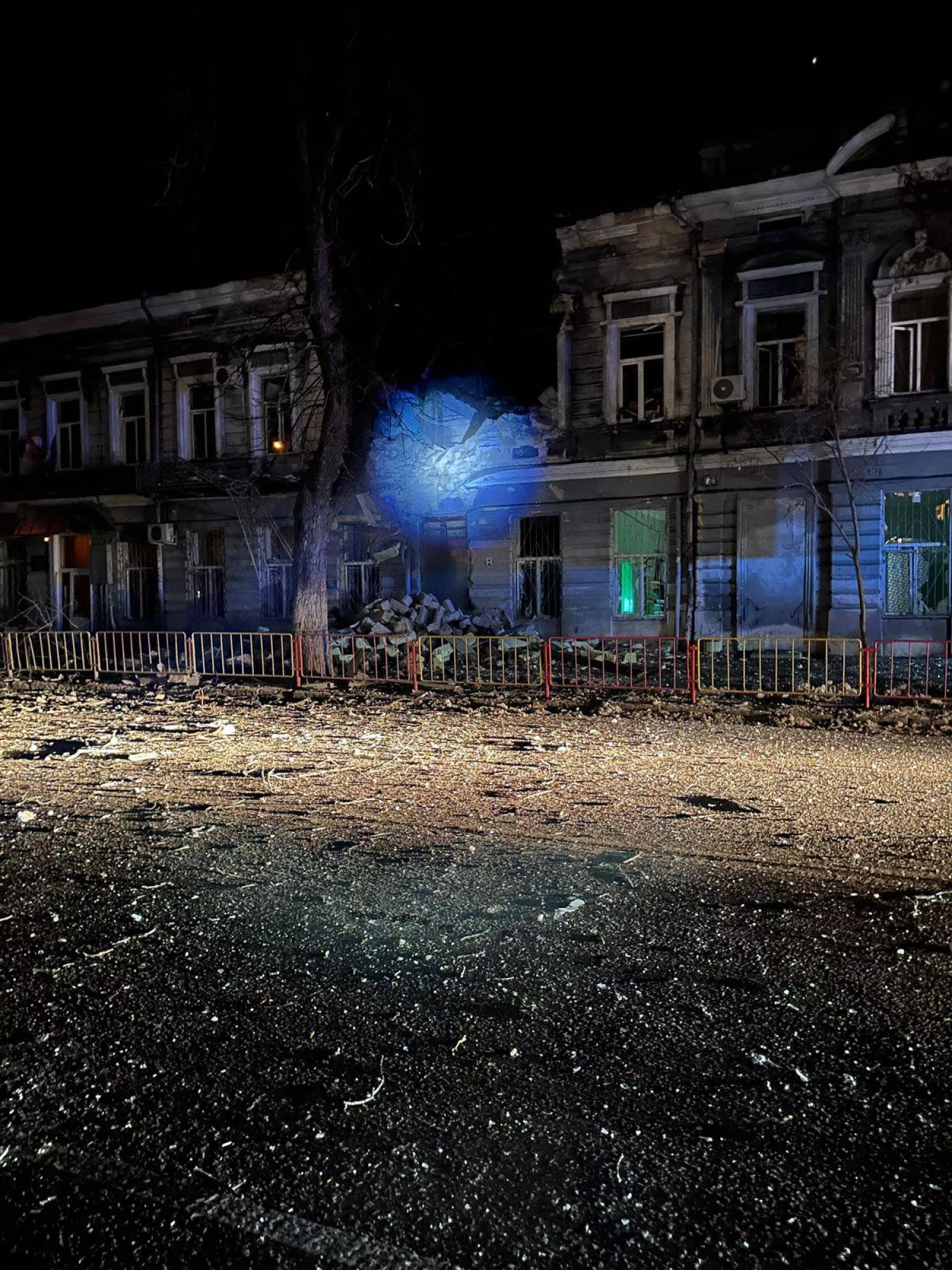 Наслідки обстрілу Одеси 21 лютого. Фото: МВА