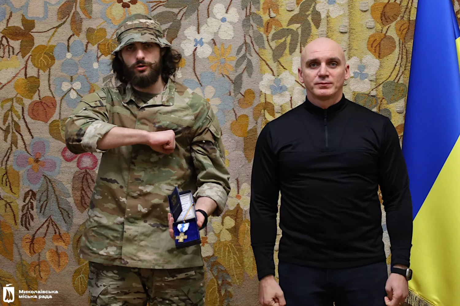 Миколаївців нагородили. Фото: Миколаївська міська рада