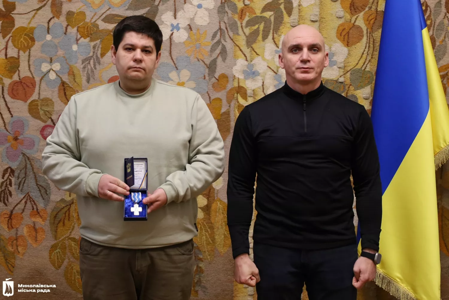 Церемонія нагородження відзнаки «За оборону Миколаєва». Фото: Миколаївська міська рада