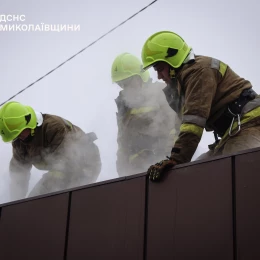 Пожежа у зоомагазині в Миколаєві 25 лютого. Фото: ДСНС